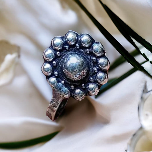 Padmaroop (PID-210) Nose Pin